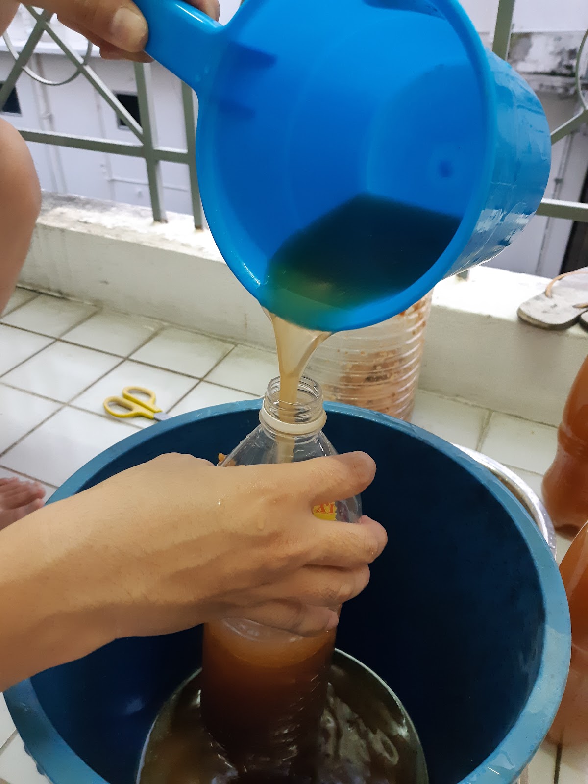  DIY  Garbage Enzyme Learn a new skill during  the MCO  