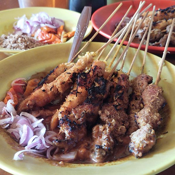 Sate Klopo Ondomohen Bu Asih