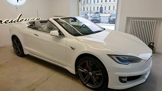 Versions modifiées de la Tesla Model S