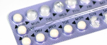 https://onlinedoctor.lloydspharmacy.com/image/4896/21x9/350/150/a136745fa2813cc492f90ed535f46ba6/Mm/tablet-weekly-packaging---routine-contraceptive-pill---picture.jpg