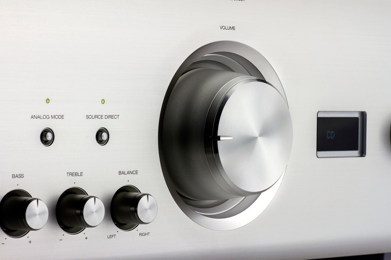 DENON PMA-2500NE: Ampli cao cấp tích hợp DAC từ Nhật Bản