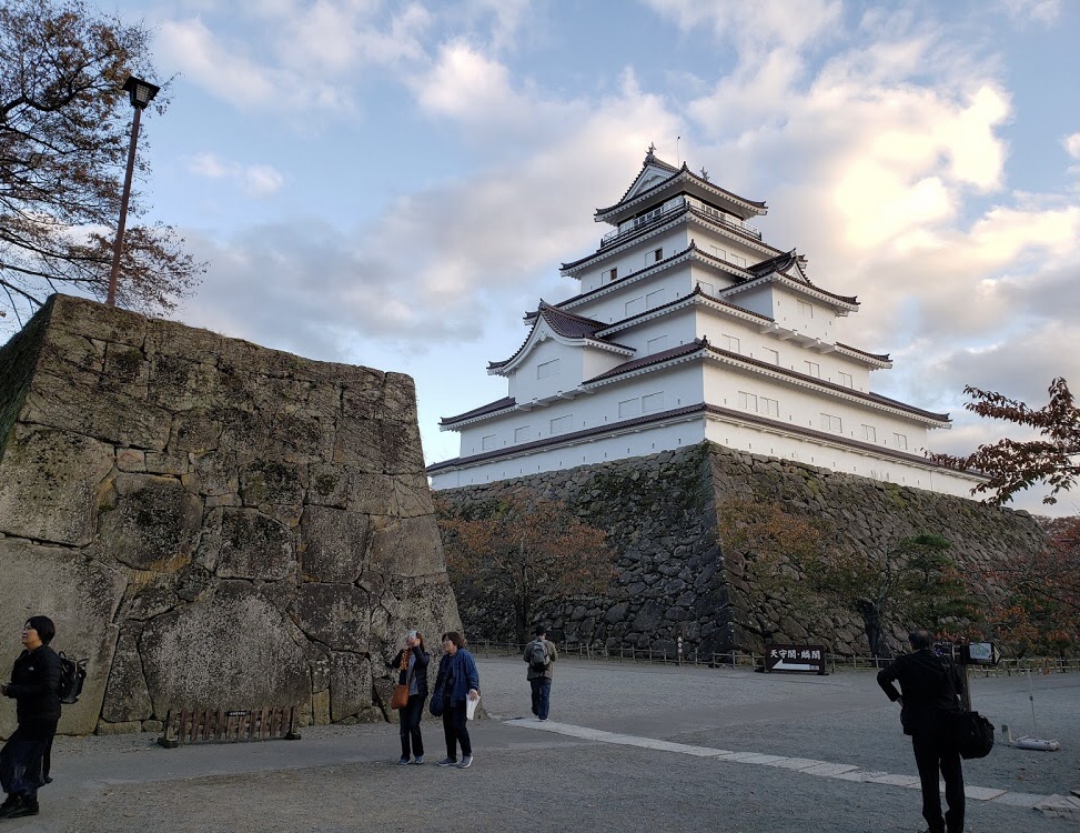 Tsuruga Castle ปราสาทสึรุกะ ...ปราสาทเก่าแก่ที่มีความเป็นมากว่า 630 ปี! 07
