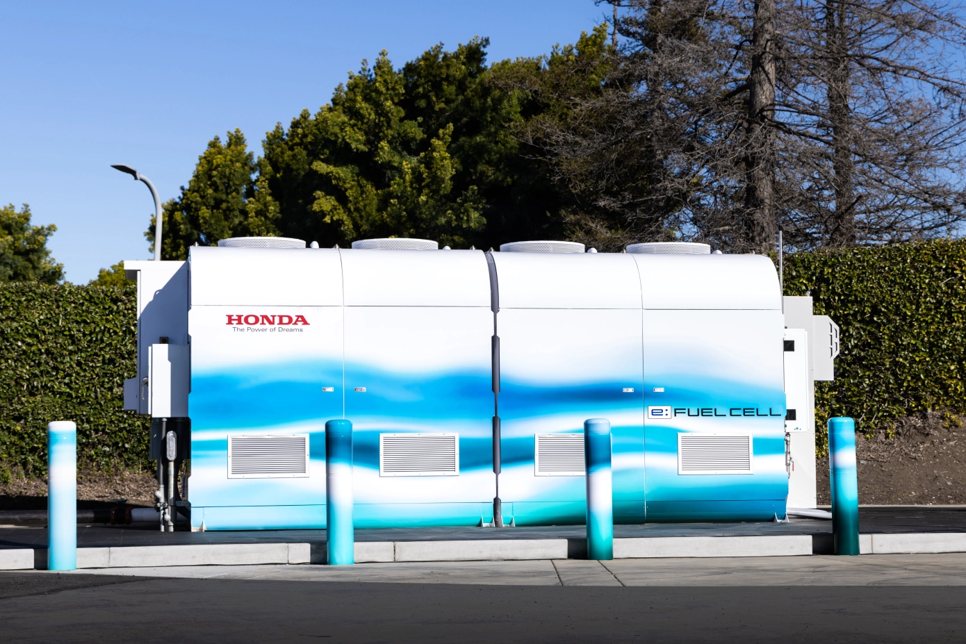 Honda's data center is powered by recycled hydrogen fuel cells, providing reliable and sustainable backup power for the facility in case of a power outage. Image used courtesy of Honda