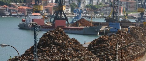 Resultado de imagen de puerto de pasajes chatarra