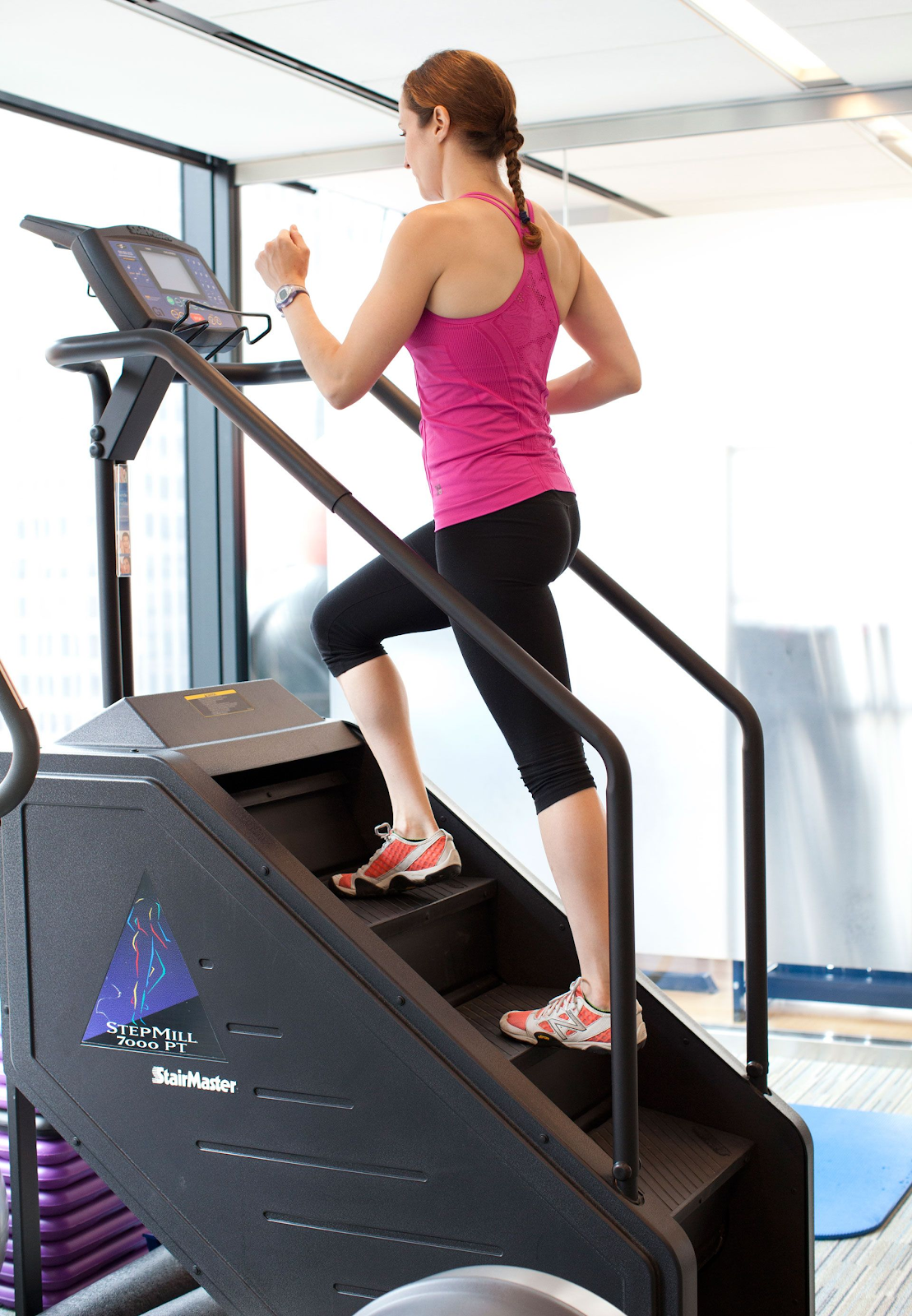 Benefits of Having a Stepmill Machine in Your Home Gym
