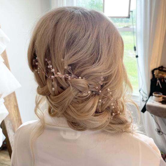 flower braided hair