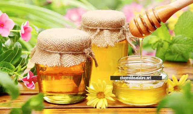 hỗ trợ điều trị viêm da cơ địa bằng mật ong