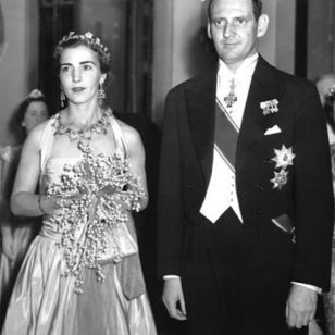 Royal Rebels: สักลายราชวงศ์ผ่านประวัติศาสตร์12