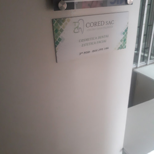 Dc Cored - Dentista