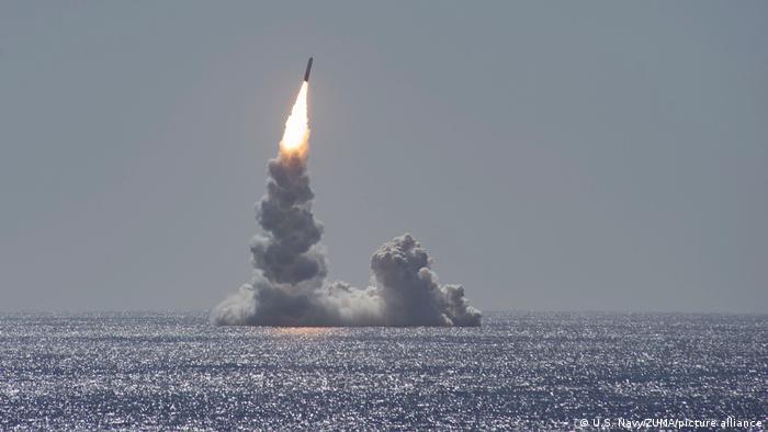 Trident II amerykański pocisk rakietowy wystrzelony z okrętu podwodnego u wybrzeży San Diego. Może również przenosić głowice jądrowe