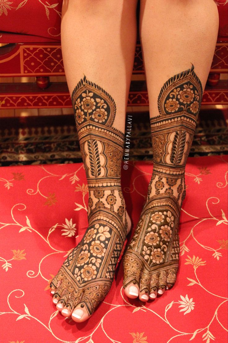 Bridal Mehndi Design for  Foot