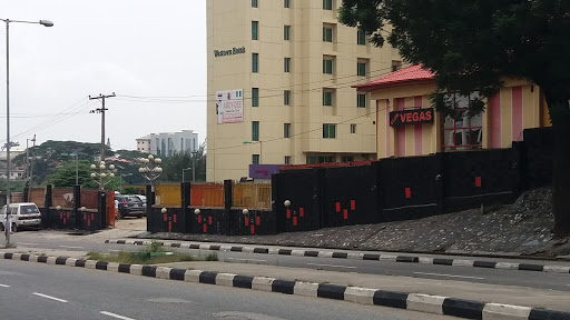 Westown Hotel Ikeja, 1 Ayeni 1010 Close Sheraton Link Road, Opebi, Ikeja, Lagos, Nigeria, Live Music Venue, state Lagos