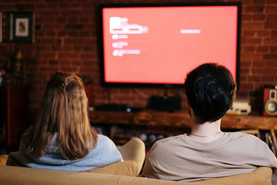 how to watch hallmark christmas movies