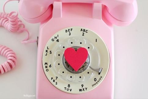 \\toc-hou-fs2\profile$\resid1\Desktop\pink-rotary-phone-NoBiggie_net_1.jpg