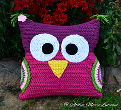 crochet owl cushion in pink and purple