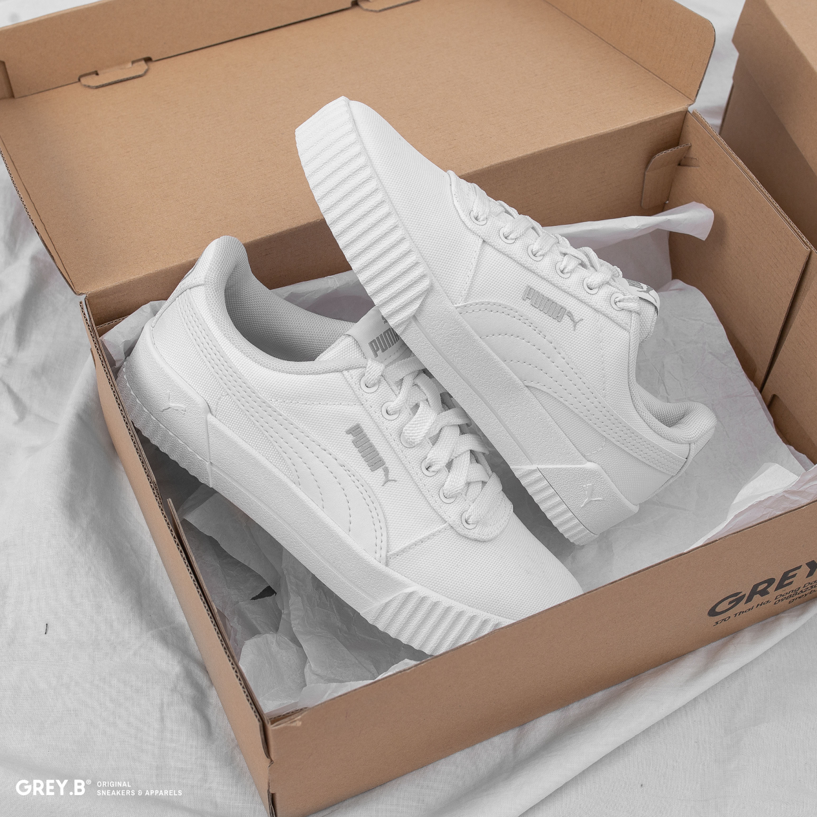 Mẫu giày Puma Carina có giá 1 triệu 4 tại GREY.B