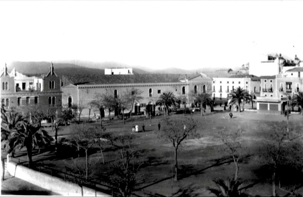 Salon Romero y Plaza de españa 1950.jpg
