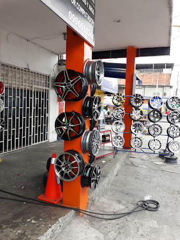 PB, Avenida Ayacucho, Sur, Guayaquil 090402