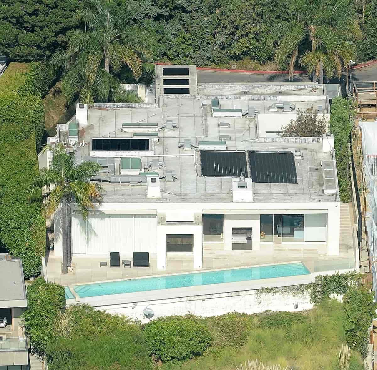Aerial shot of Keanu Reeve's house
