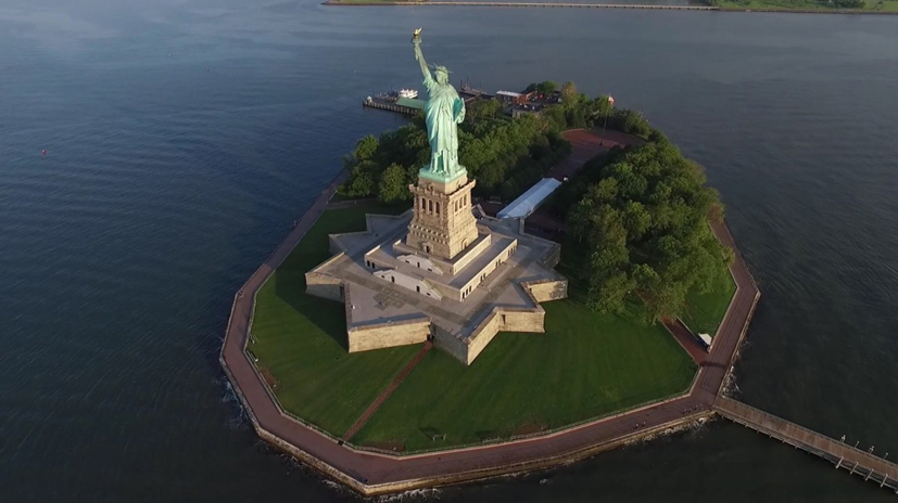 Statute of Liberty by dronestagram 200 dpi.jpg