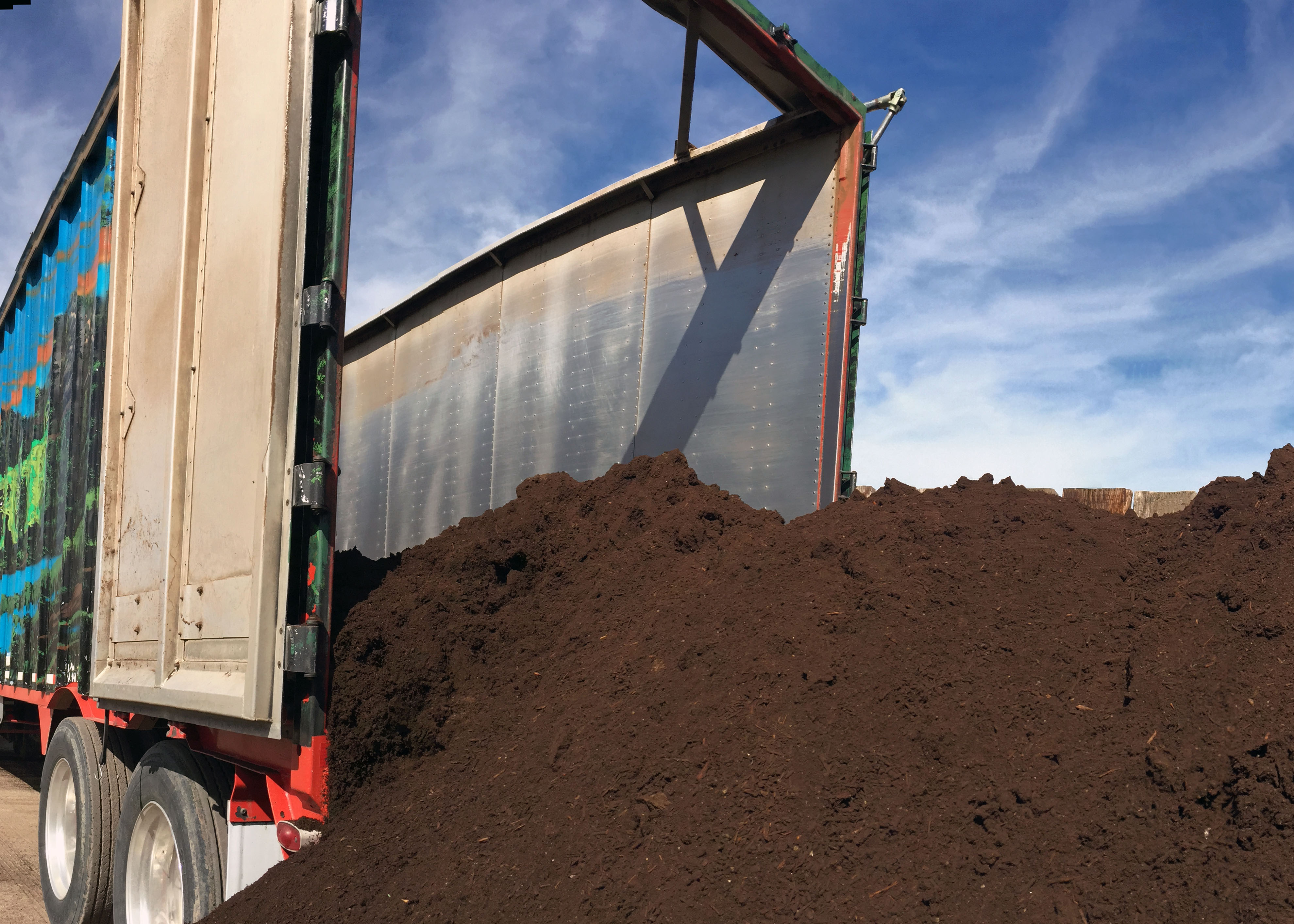 Tucsons Best Organic Compost | Acme Sand &amp; Gravel