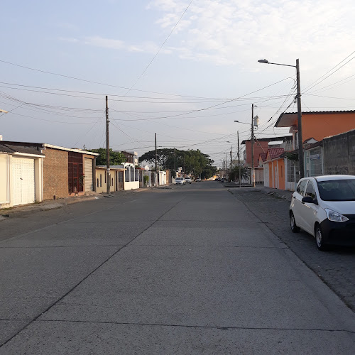Parada Alimentador 2 Metrovia '' ruta samanes''