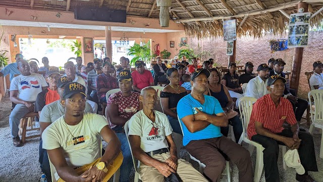El partido humanista dominicano P. H. D. Juramenta su estructura de dirección en la provincia de samaná.