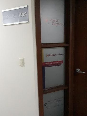 Doctor Andres Rivadeneira Cirujano Plástico y Neuroplástico-Migraña - Cirujano plástico