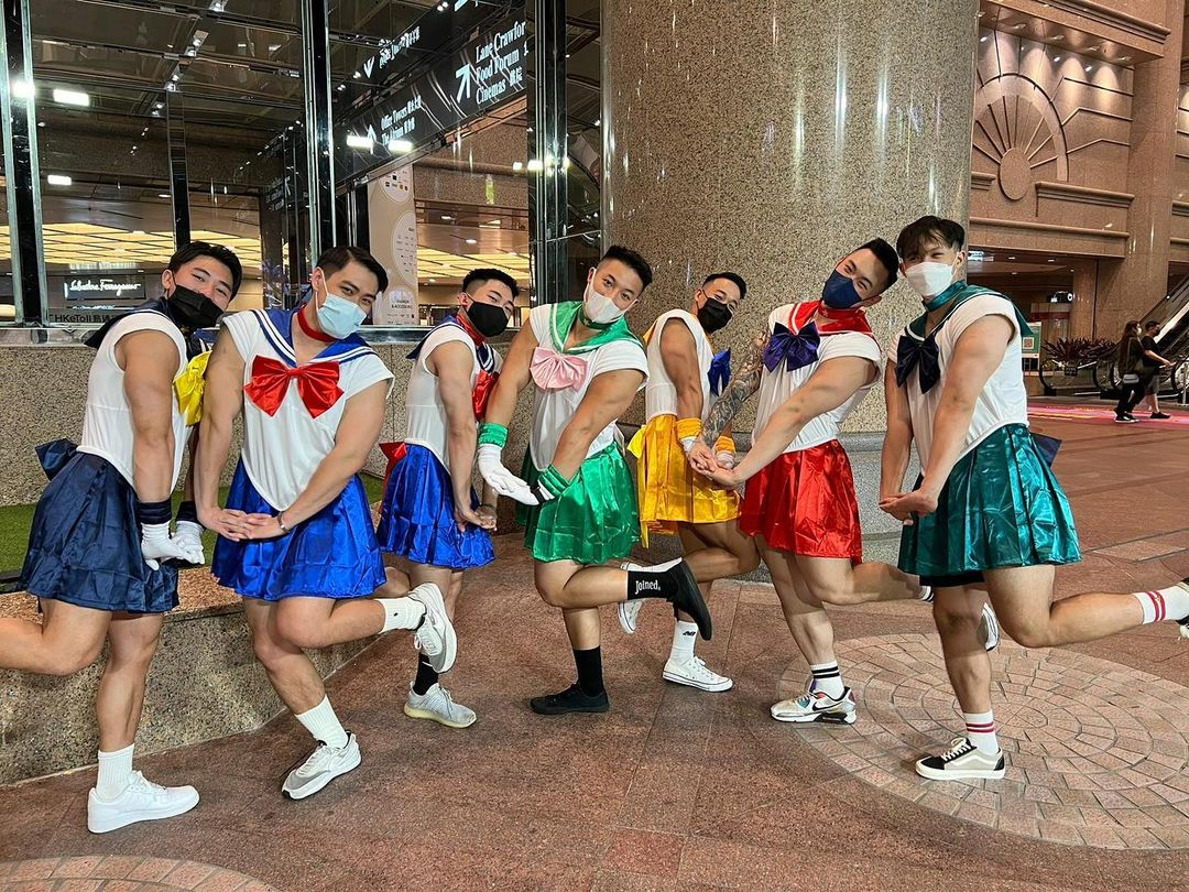 Group of Bodybuilders Dressed As Sailor Scouts Stop Drunken Brawl in Hong  Kong