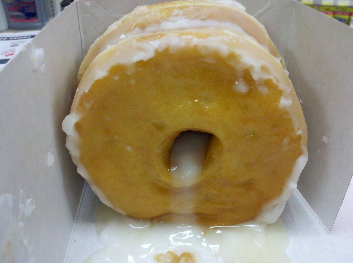Weem on Twitter: "Not sure if this is classed as a donut... or a creampie!  #MisspentYouth https://t.co/7GBiWUQYQV" / Twitter