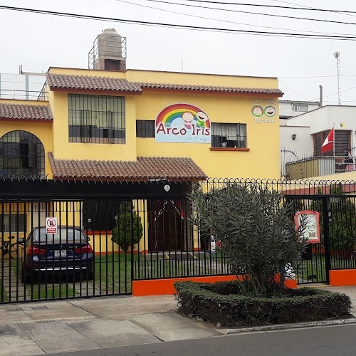 Comentarios y opiniones de Nido Arco Iris - Sede Estados Unidos