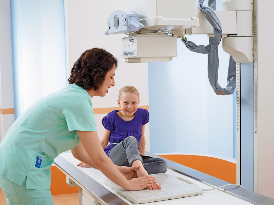 Рейтинг детских ортопедов. Siemens Multix select Dr. Рентген Siemens Multix select Dr. Детская травматология и ортопедия. Детская ортопедия.