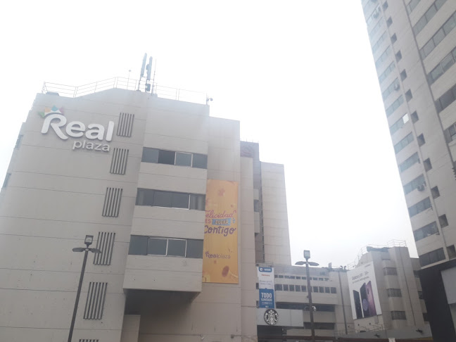 Opiniones de BRUNO FERRINI REAL PLAZA CENTRO CIVICO en Lima - Zapatería