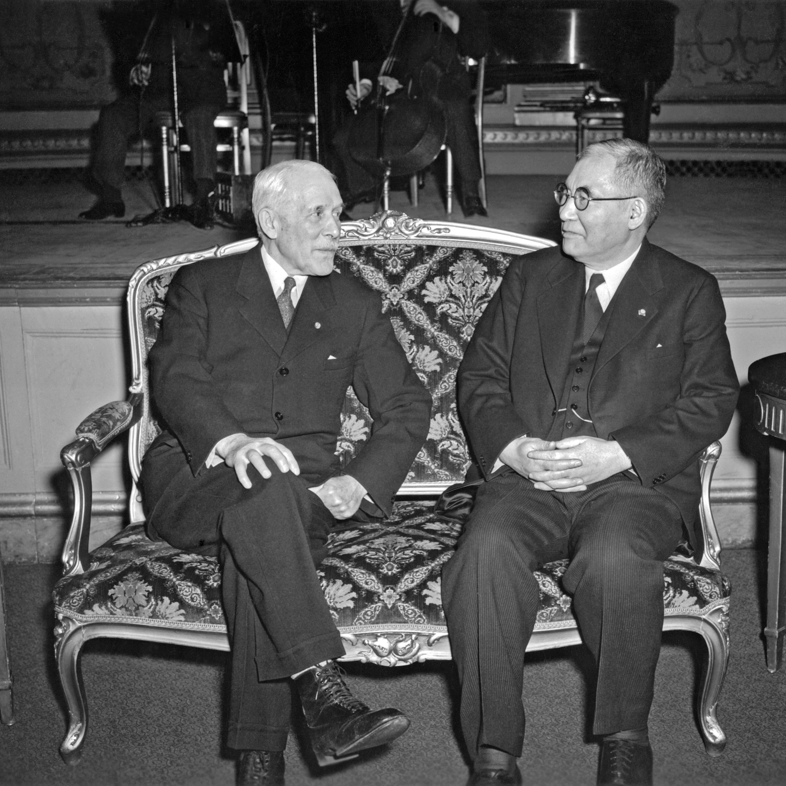 Япония дипломатические отношения. Дипломатия Японии. Переговоры между США И Японией в 1941.