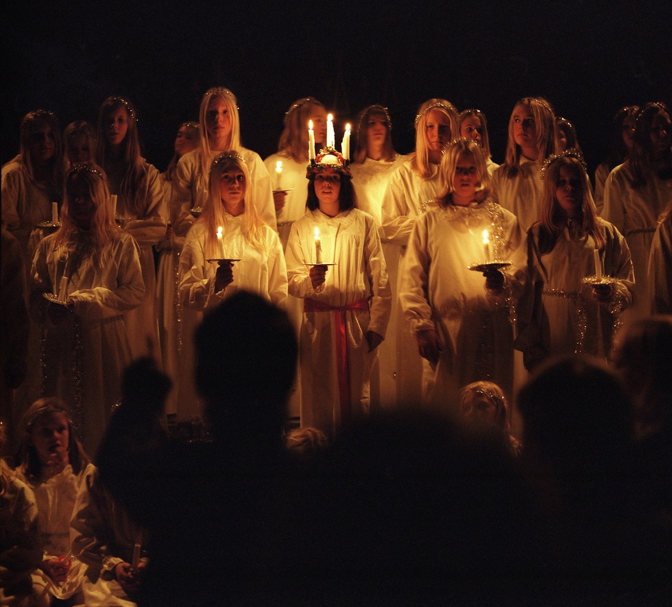 Celebrando la noche de Santa Lucía en Suecia