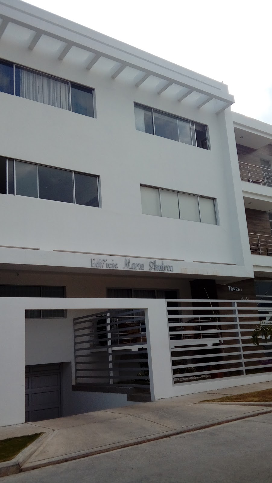 EDIFICIO MARIA ANDREA