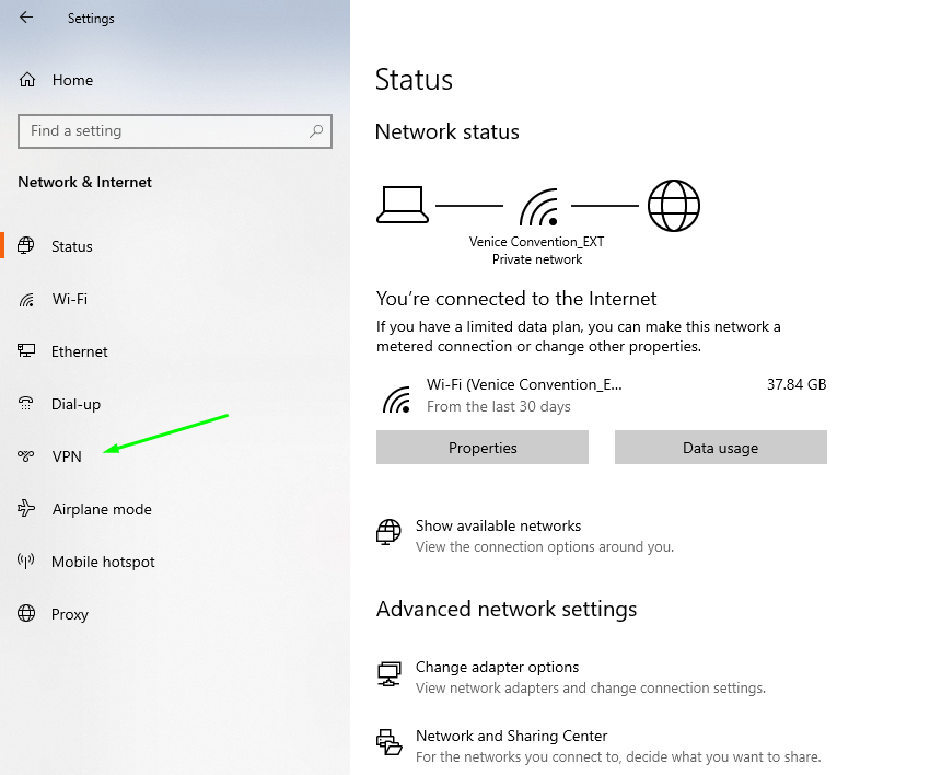 Windows Network & Internet settings with VPN tab opened
