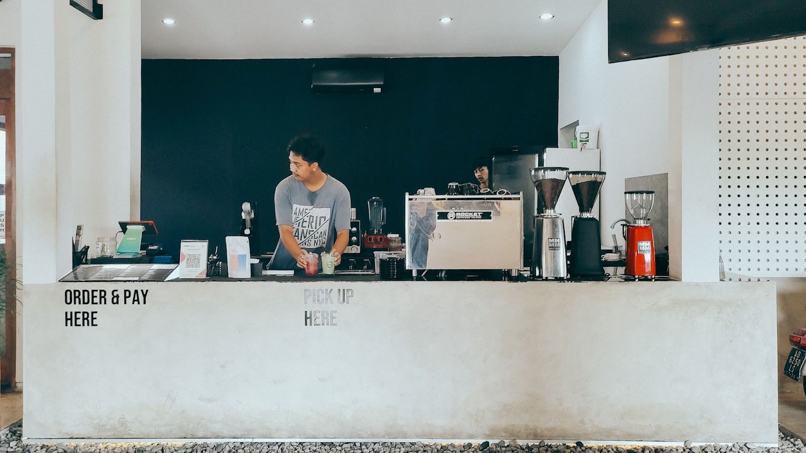 Meja Bar Skapat Coffee Boyolali