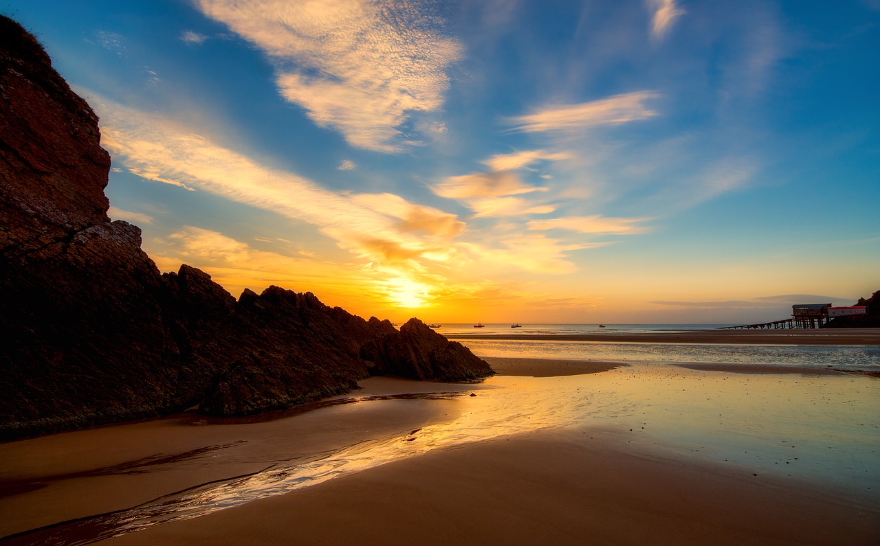 Sunset over the beach in Tenby, Pembrokeshire