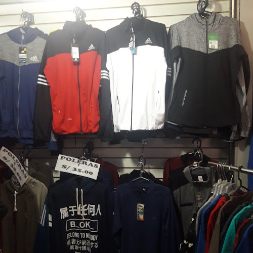 Emyind y Mijael - Tienda de deporte