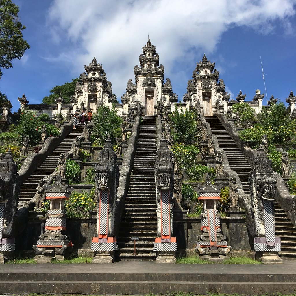 Lempuyang Luhur Temple - Instagramable Places in Bali You Should Visit