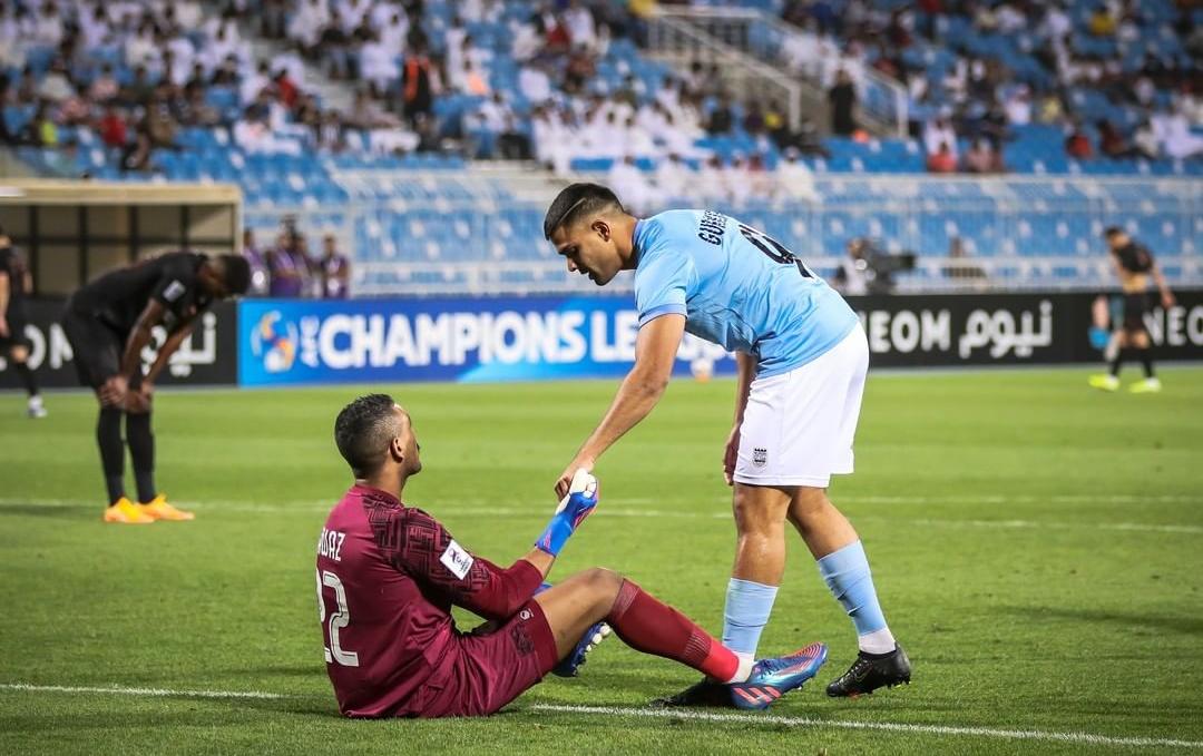 A beautiful 'spirit of the game' moment between Fawaz Al-Qarni and Gurkirat Singh