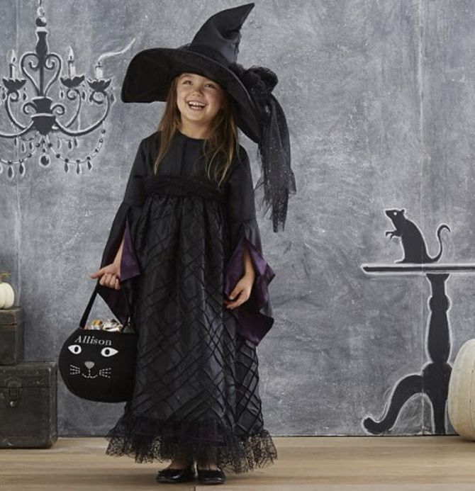 Homemade Halloween witch costume 