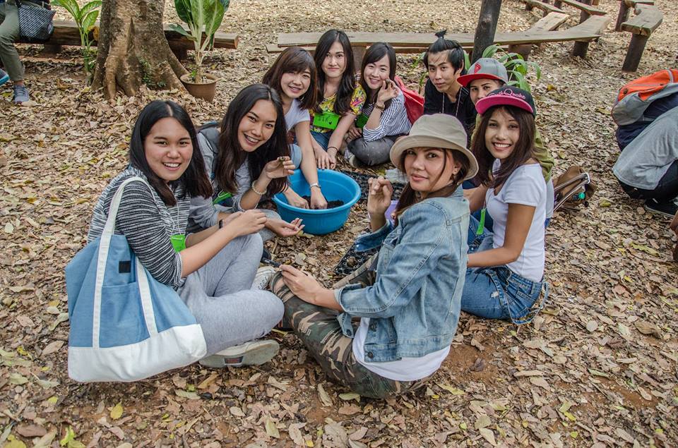 รูปภาพที่ไม่มีคำบรรยาย