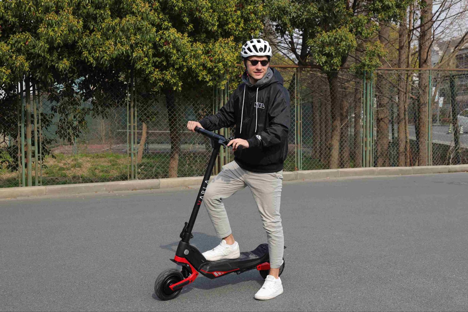 Varla long range electric scooter