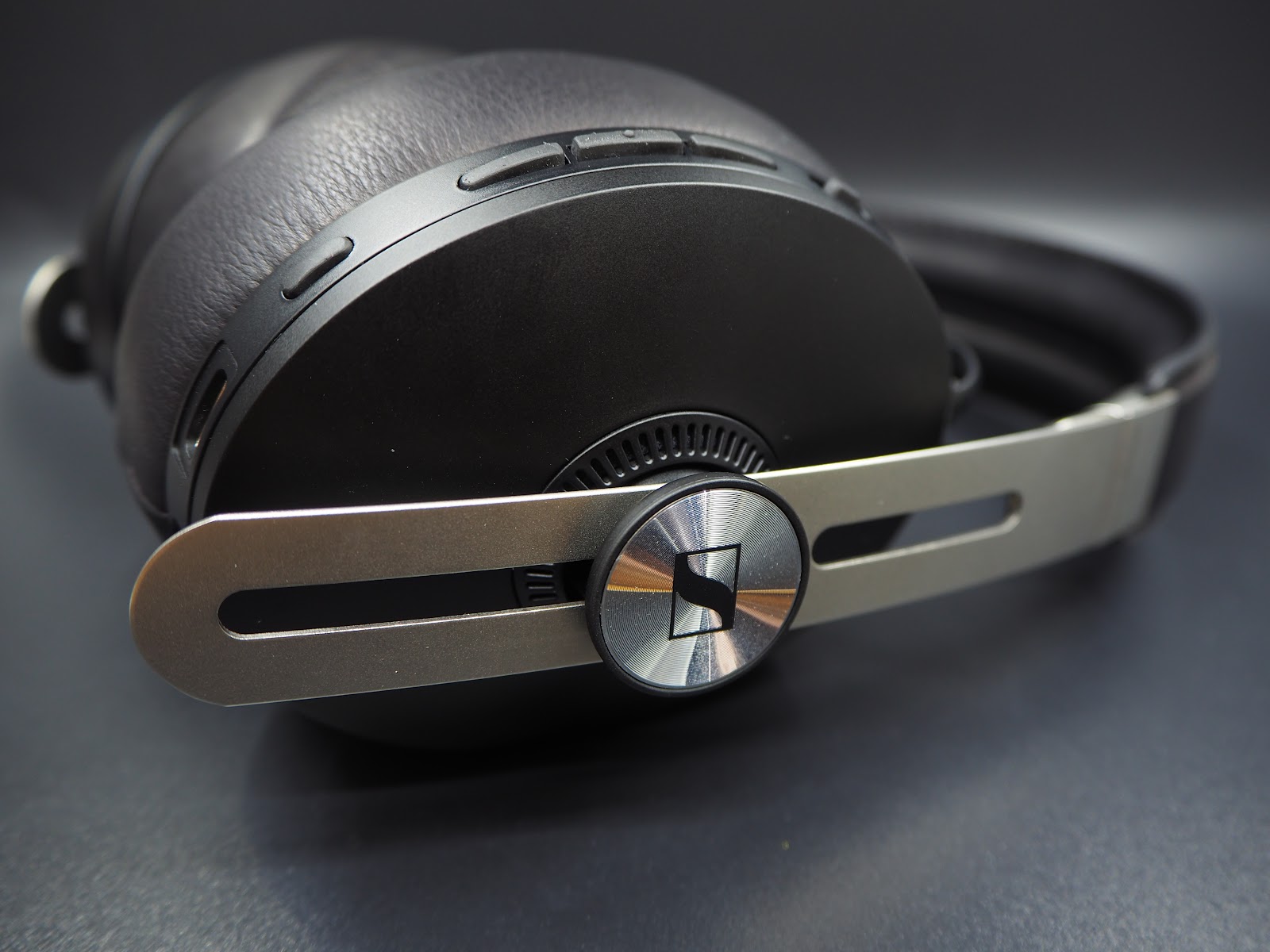 Sennheiser MOMENTUM Wireless