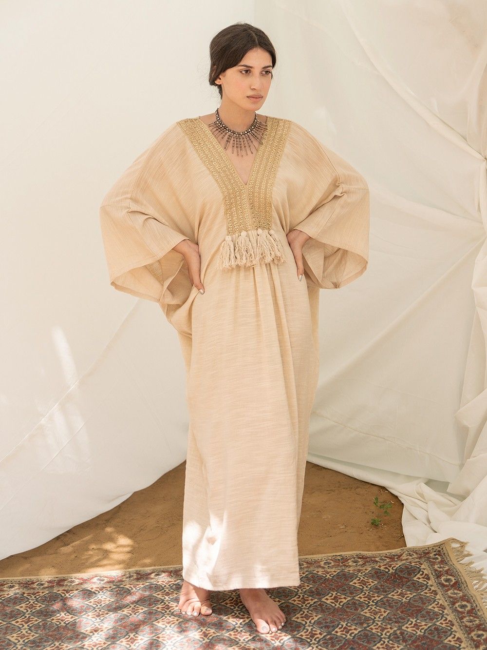 the loom-Off White Lace Handloom Linen Kaftan