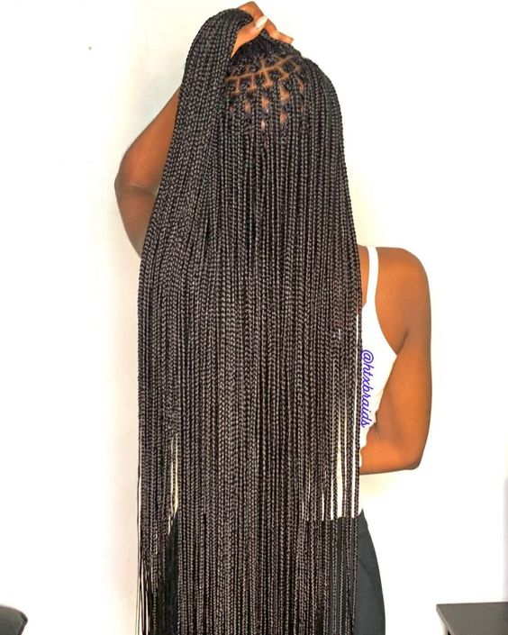 Another version of the  thigh-length small box braids 