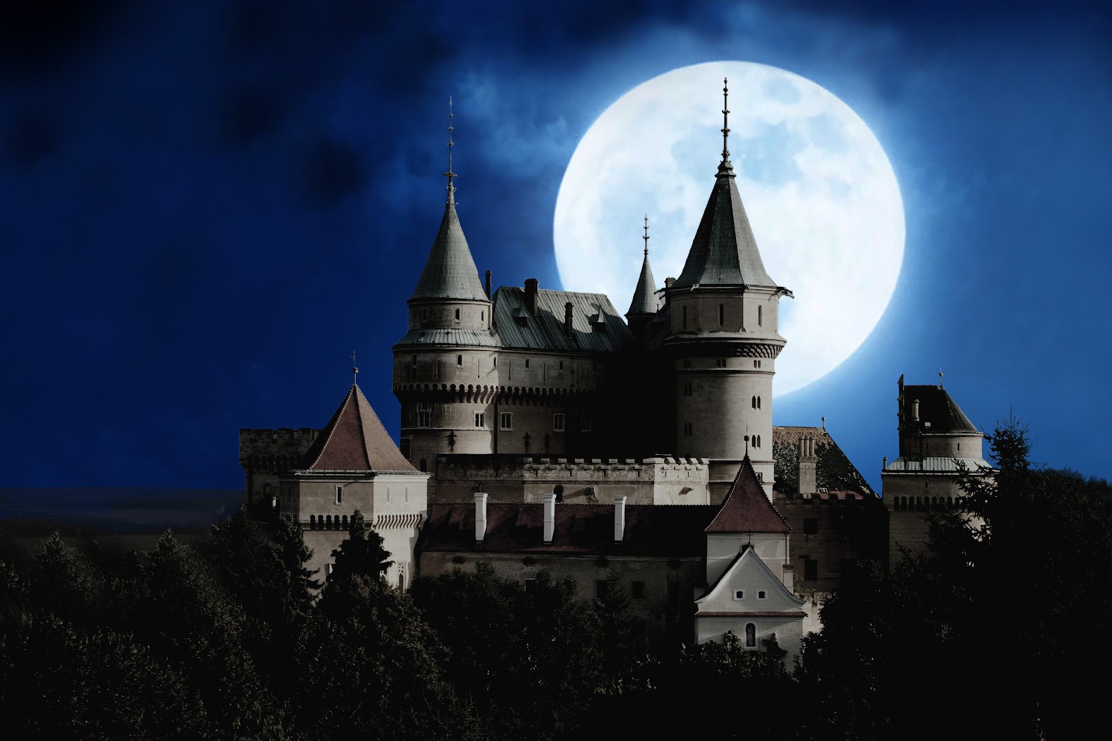 https://www.goodfreephotos.com/albums/art-and-illustrations/moon-behind-the-castle.jpg