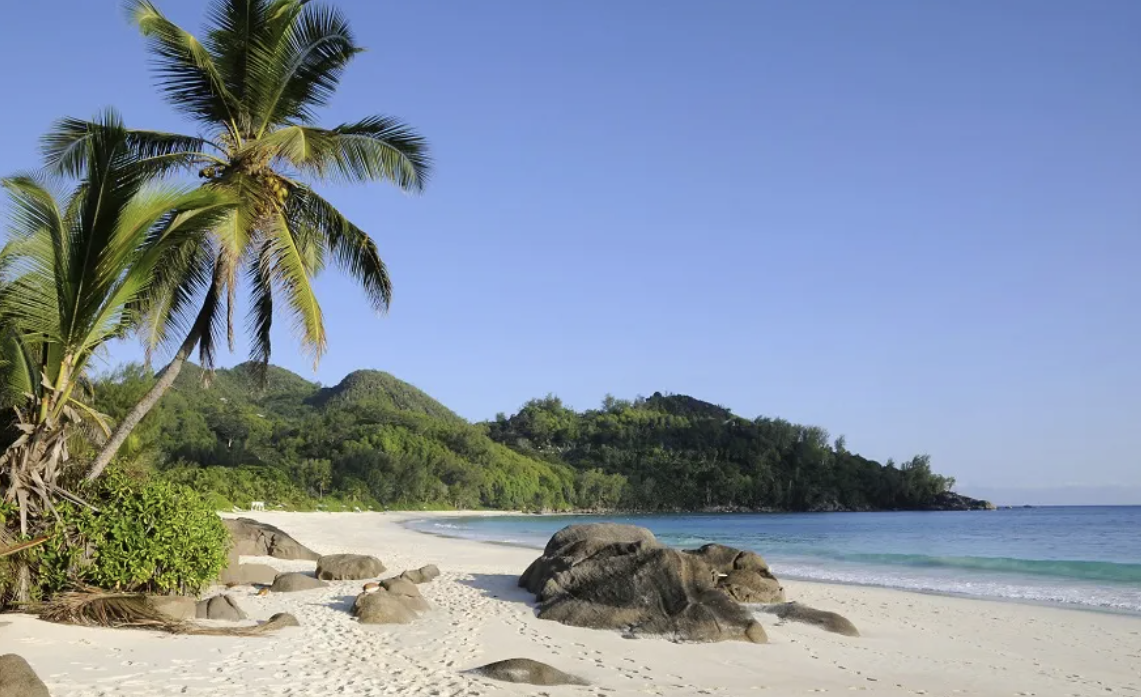 Tropical Paradise Unveiled: Exploring the Enchanting Seychelles Beaches – Emporia Estates
